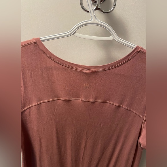 Lululemon to the point tee - Picture 8 of 9
